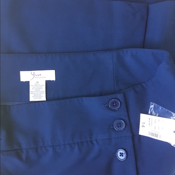 YOVS Skirt - Picture 4 of 4